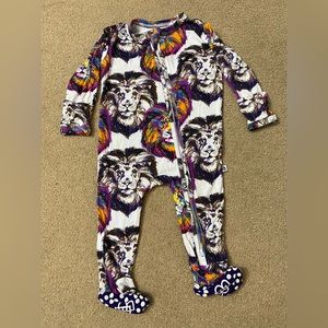 Bums & Roses | Onesie | I Ain’t Lion | 0-3 months